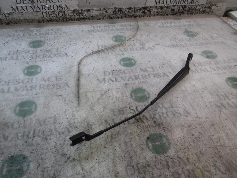 Recambio de brazo limpia delantero derecho para seat ibiza (6j5) 1.4 tdi referencia OEM IAM 6J1955410  