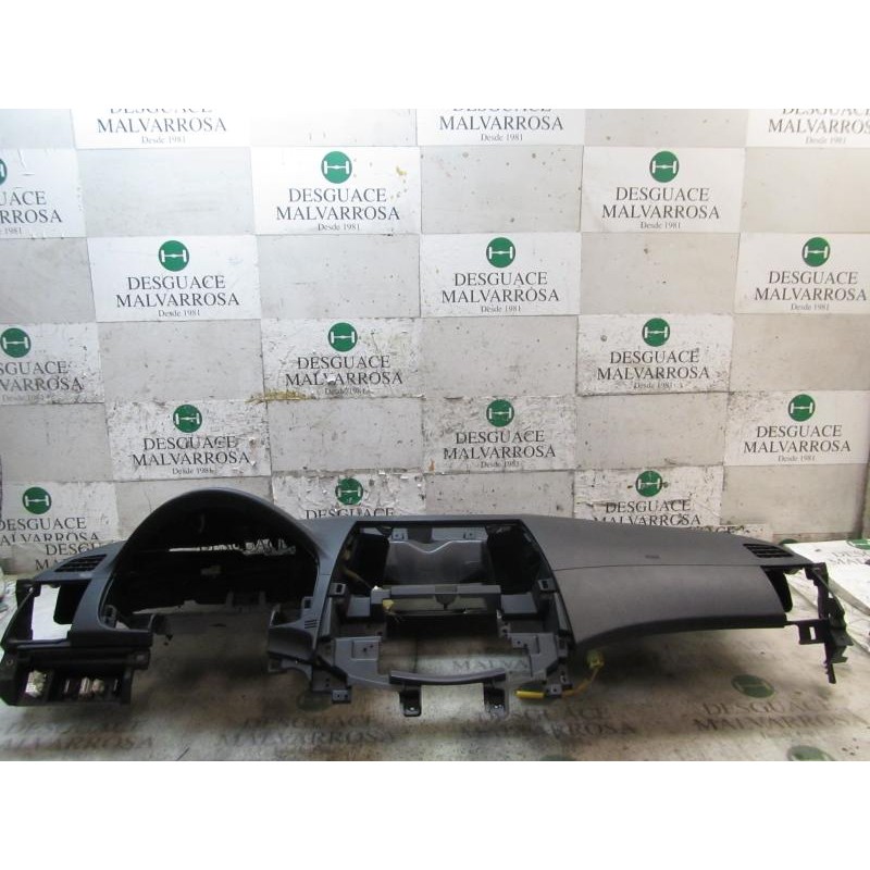 Recambio de salpicadero para mitsubishi grandis (na0w) 2.0 di-d cat referencia OEM IAM MN151910XA  