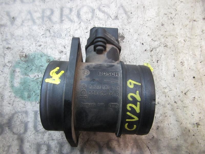 Recambio de caudalimetro para volkswagen caddy ka/kb (2k) furg. referencia OEM IAM 038906461B  