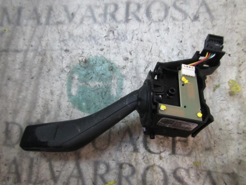 Recambio de mando intermitentes para volkswagen caddy ka/kb (2k) furg. referencia OEM IAM 1K0953513E9B9  