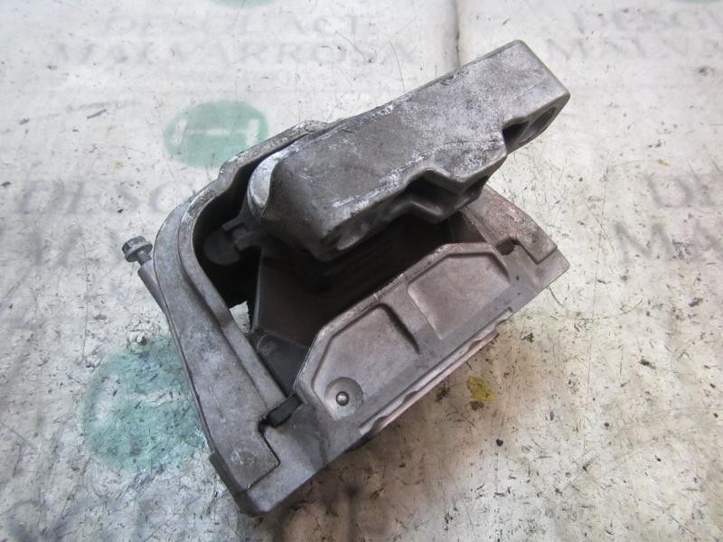 Recambio de soporte motor derecho para volkswagen caddy ka/kb (2k) furg. referencia OEM IAM 1K0199262AS  