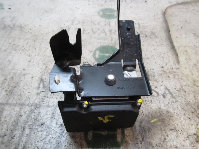 Recambio de abs para dacia logan mcv 1.5 dci diesel cat referencia OEM IAM 8201063079 476604621R 0265232718
