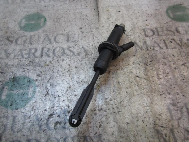 Recambio de bomba embrague para dacia logan mcv 1.5 dci diesel cat referencia OEM IAM 6001548446  