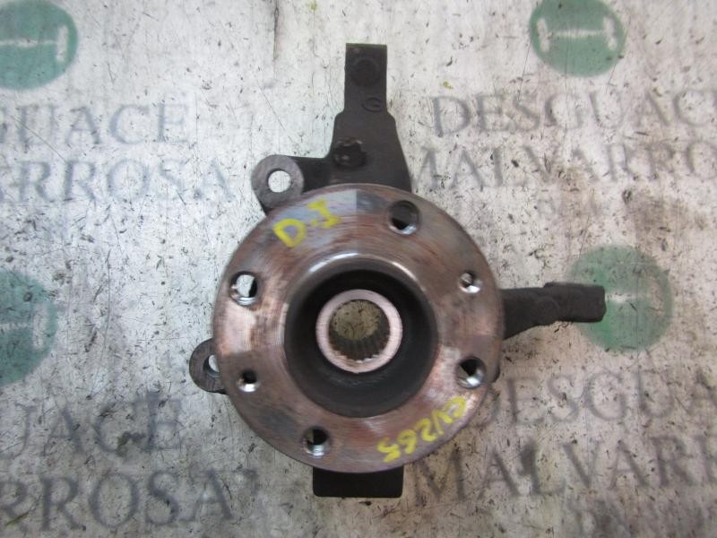 Recambio de mangueta delantera izquierda para dacia logan mcv 1.5 dci diesel cat referencia OEM IAM 8200898654  