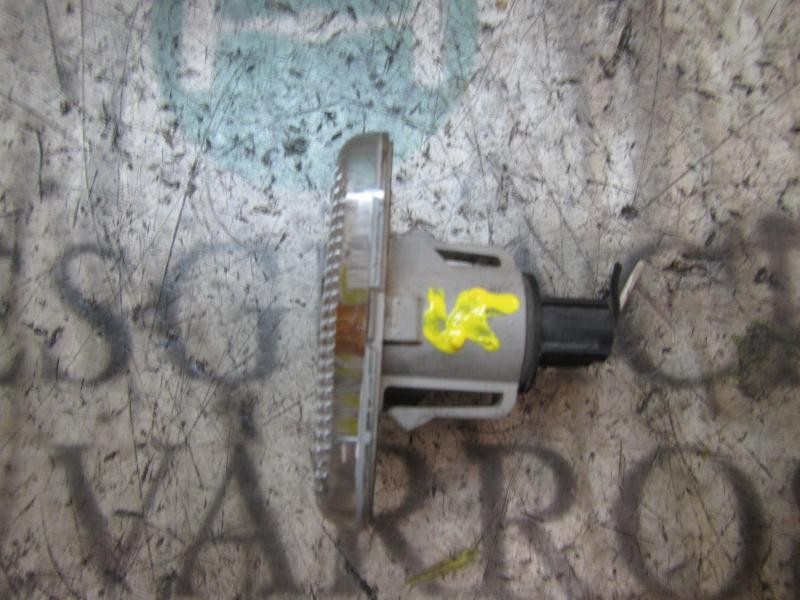 Recambio de piloto lateral derecho para dacia logan mcv 1.5 dci diesel cat referencia OEM IAM 8200257684  