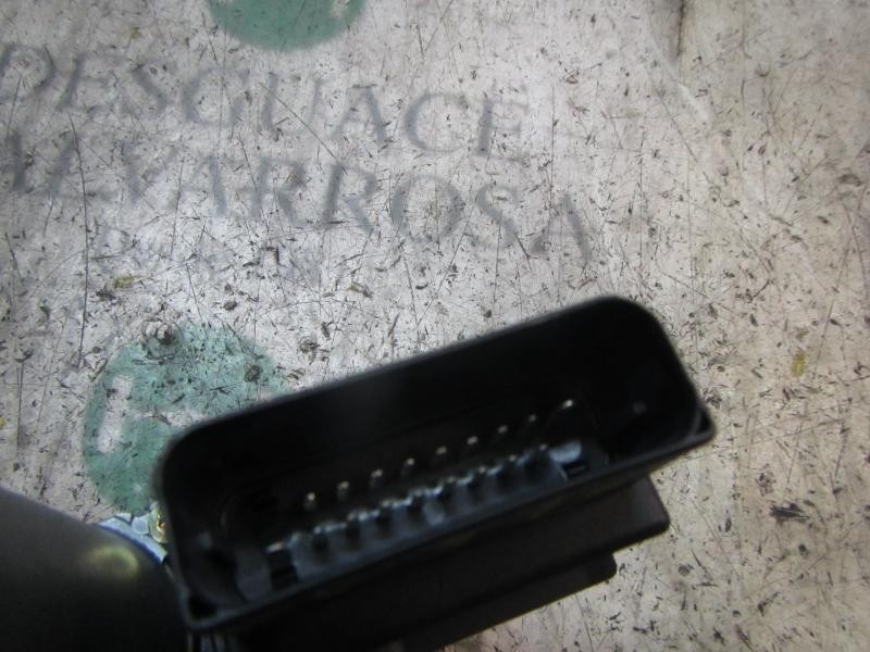 Recambio de motor elevalunas trasero derecho para volkswagen golf iv berlina (1j1) highline referencia OEM IAM   