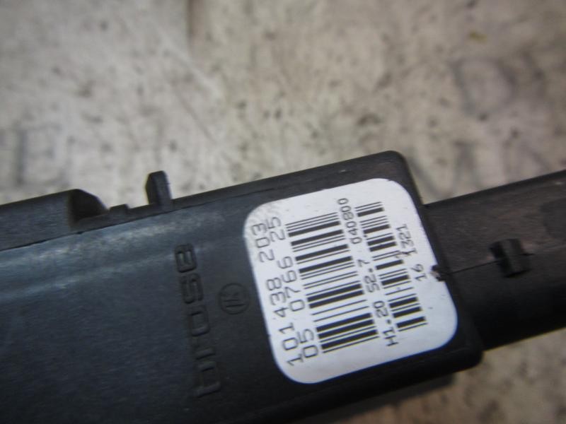 Recambio de motor elevalunas trasero derecho para volkswagen golf iv berlina (1j1) highline referencia OEM IAM   