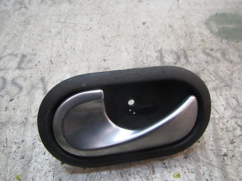 Recambio de maneta interior trasera izquierda para renault scenic ii 1.9 dci diesel referencia OEM IAM   