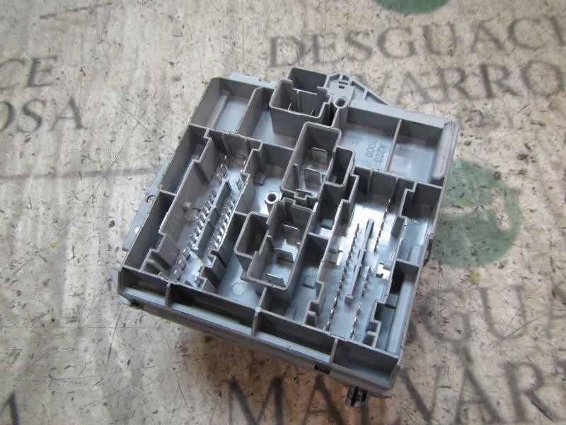 Recambio de caja reles / fusibles para fiat bravo (198) 1.6 jtdm 16v cat referencia OEM IAM 51775688 51775688 