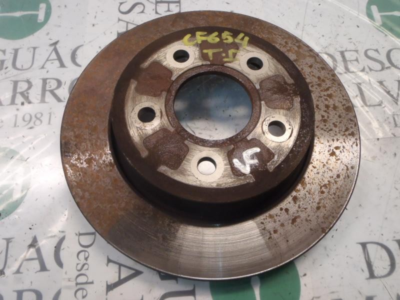 Recambio de disco freno trasero para ford focus turnier (cb4) trend referencia OEM IAM 1748745  