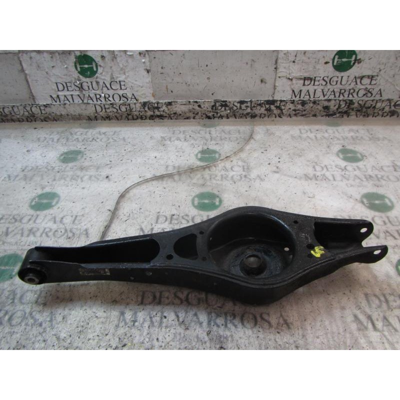 Recambio de brazo suspension inferior trasero izquierdo para volkswagen touran (1t3) 2.0 tdi referencia OEM IAM 1K0505311AB  