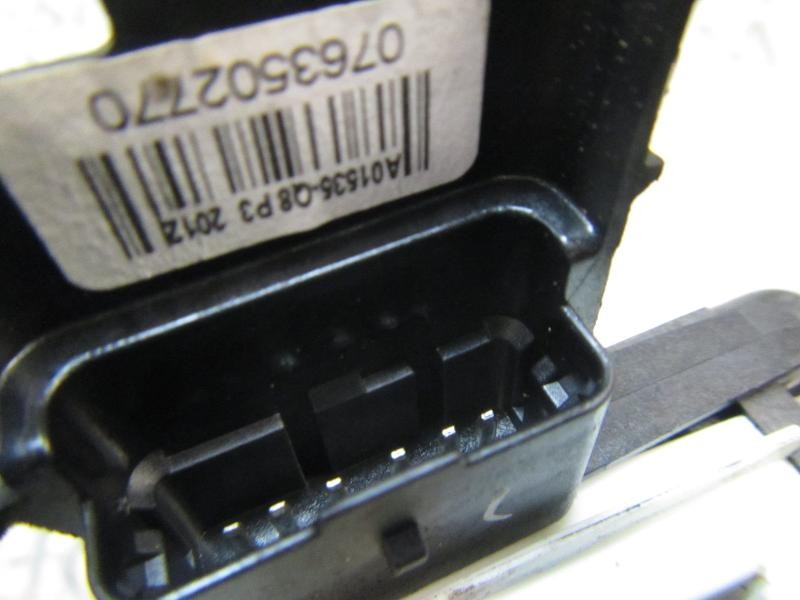 Recambio de cerradura puerta delantera derecha para citroën c3 1.1 referencia OEM IAM 9800624680  