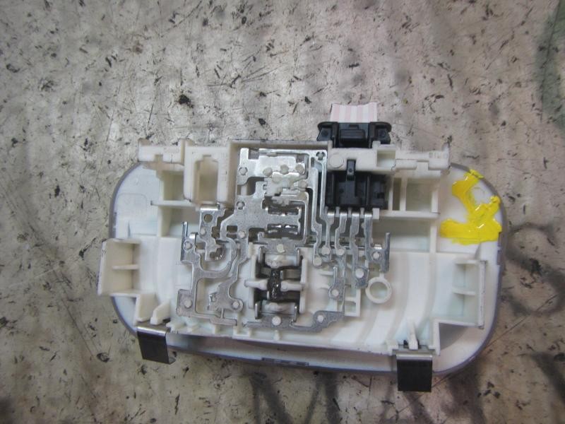 Recambio de piloto interior para citroën c5 berlina 1.6 hdi fap referencia OEM IAM 6362T9  