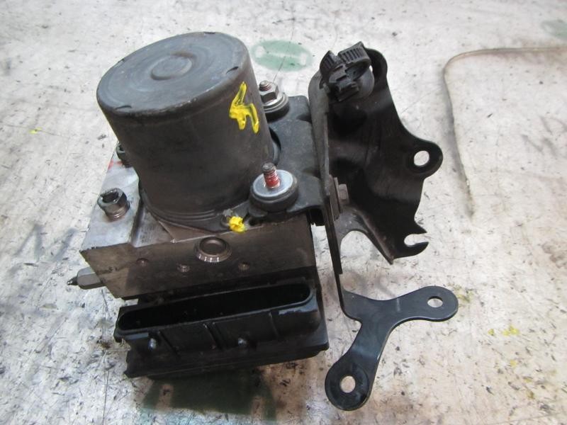 Recambio de abs para toyota verso 2.0 d-4d cat referencia OEM IAM 440500F041 445400F031 0265230017