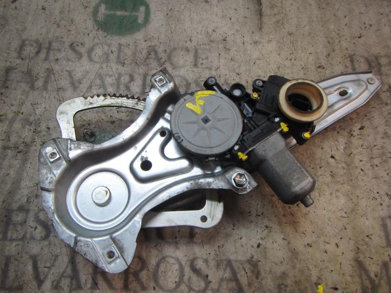 Recambio de elevalunas trasero izquierdo para toyota verso 2.0 d-4d cat referencia OEM IAM 698400F040 698400F040 