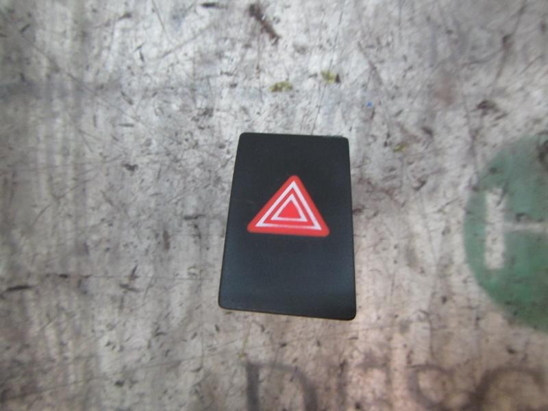 Recambio de warning para toyota verso 2.0 d-4d cat referencia OEM IAM 843320F030  