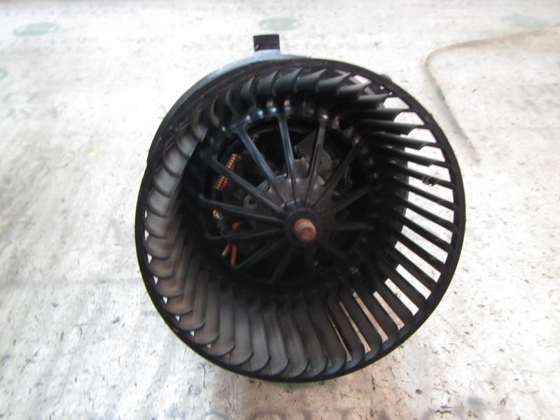 Recambio de motor calefaccion para citroën c3 1.1 referencia OEM IAM 6441CR  