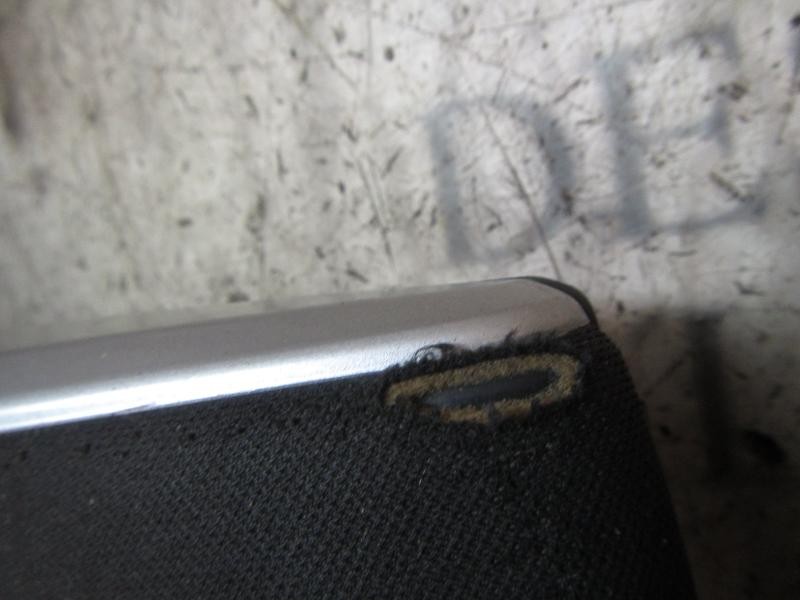 Recambio de apoyabrazos central para toyota verso 2.0 d-4d cat referencia OEM IAM 589050F040  