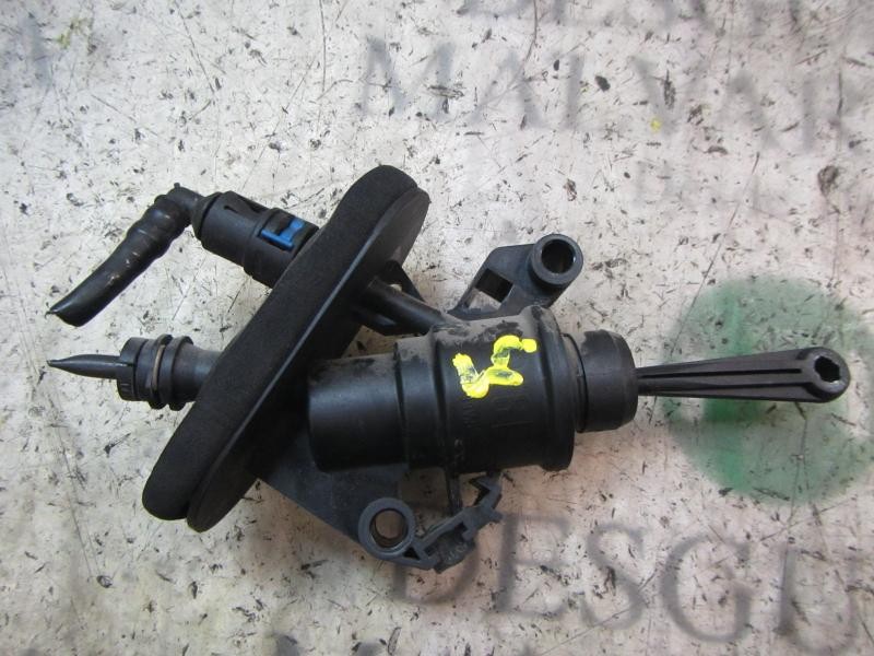 Recambio de bomba embrague para ford fiesta (cb1) 1.4 tdci cat referencia OEM IAM   