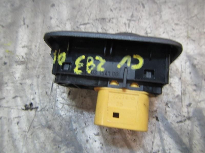 Recambio de mando elevalunas delantero derecho para ford fiesta (cb1) 1.4 tdci cat referencia OEM IAM   