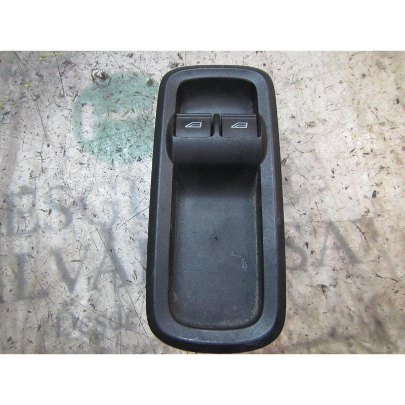 Recambio de mando elevalunas delantero izquierdo para ford fiesta (cb1) 1.4 tdci cat referencia OEM IAM   