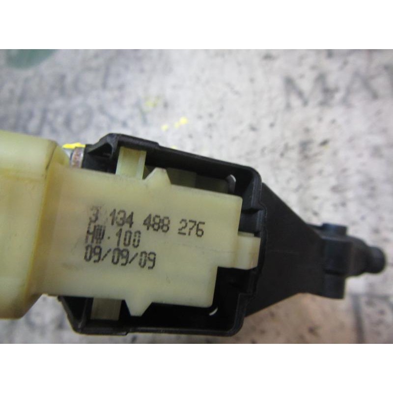 Recambio de motor elevalunas delantero izquierdo para ford fiesta (cb1) 1.4 tdci cat referencia OEM IAM   