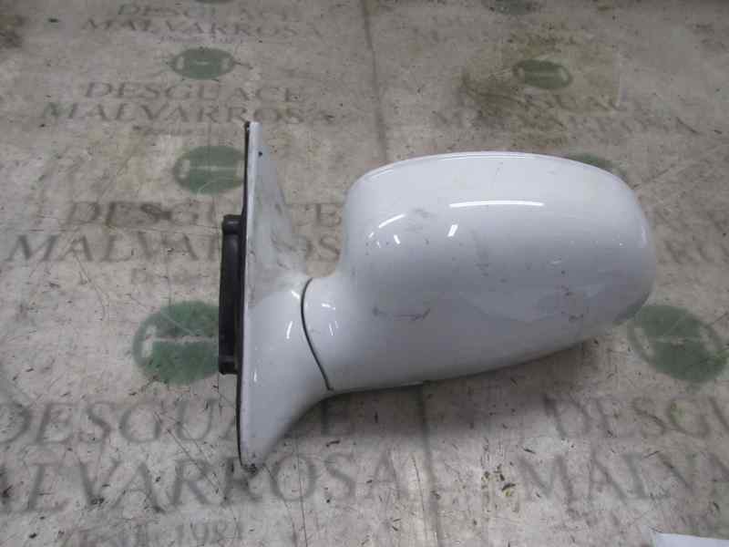 Recambio de espejo izquierdo para hyundai lantra familiar (rd) 1.9 d gls referencia OEM IAM   