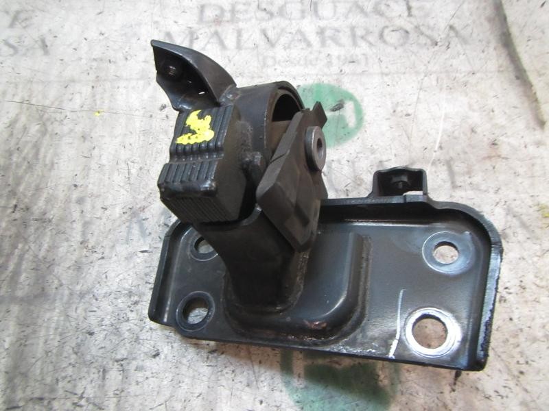 Recambio de soporte cambio para toyota verso 2.0 d-4d cat referencia OEM IAM 123720R040  