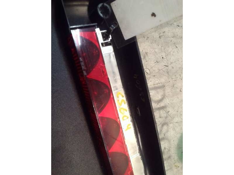 Recambio de piloto trasero central para ford ka (ccq) 1.3 cat referencia OEM IAM   