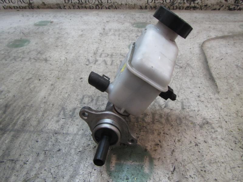 Recambio de bomba freno para kia cee´d 2.0 crdi referencia OEM IAM 585101H200  