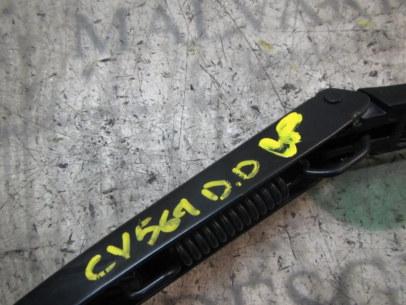 Recambio de brazo limpia delantero derecho para kia cee´d 2.0 crdi referencia OEM IAM 983211H000  