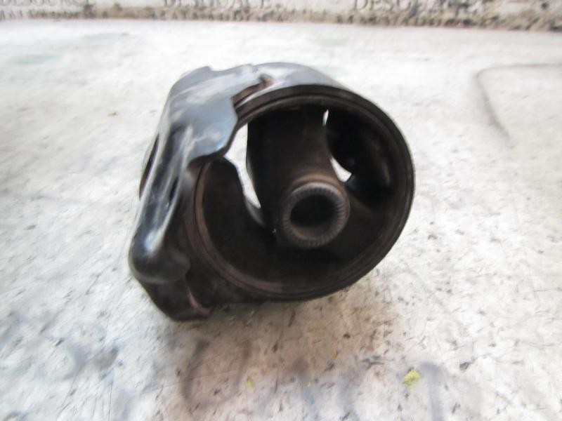 Recambio de soporte motor delantero para kia cee´d 2.0 crdi referencia OEM IAM 219102H000  