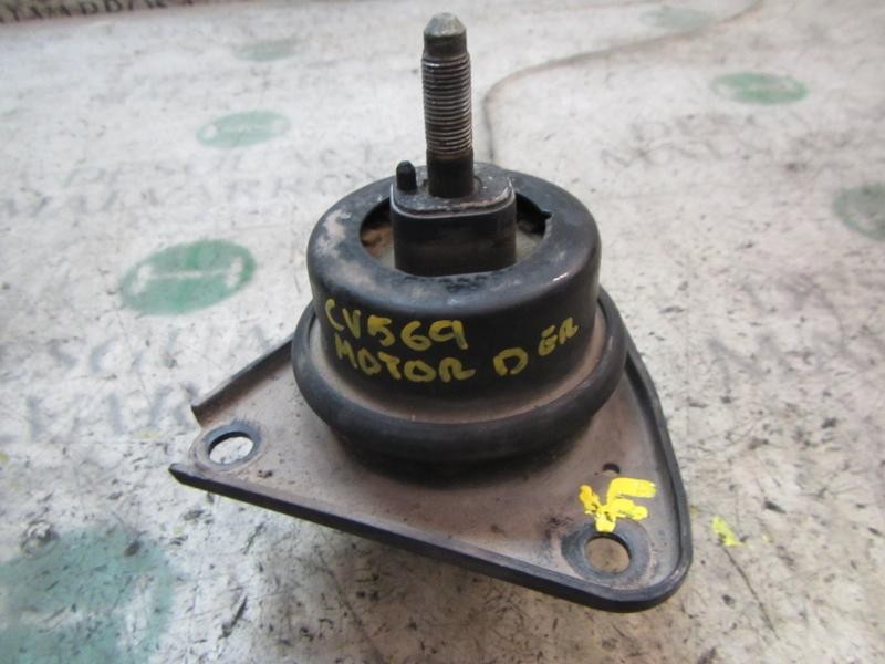 Recambio de soporte motor derecho para kia cee´d 2.0 crdi referencia OEM IAM 218101H300  