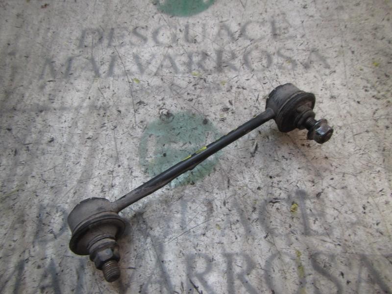 Recambio de tirante trasero derecho para kia cee´d 2.0 crdi referencia OEM IAM 555301H000  