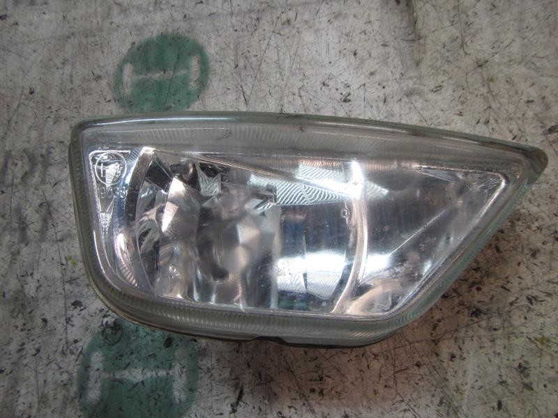 Recambio de faro antiniebla derecho para ford focus berlina (cak) 1.8 tdci cat referencia OEM IAM   
