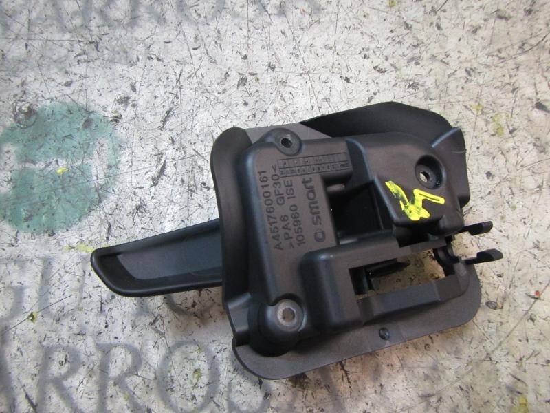 Recambio de maneta interior delantera izquierda para smart coupe 1.0 cat referencia OEM IAM A4517230009C22A  