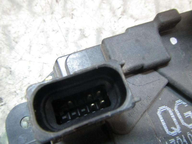 Recambio de cerradura puerta delantera derecha para opel astra gtc 1.6 16v referencia OEM IAM   