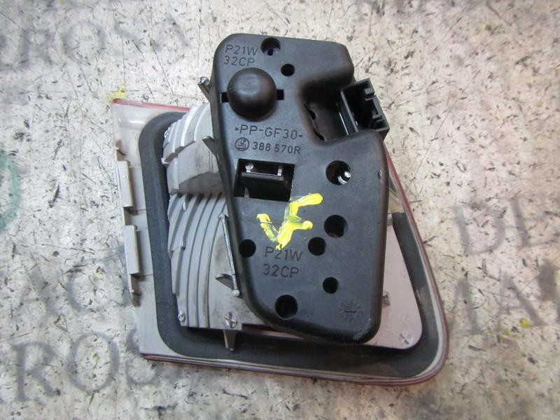 Recambio de piloto trasero derecho interior para bmw serie 3 touring (e46) 320d referencia OEM IAM 63218368760  