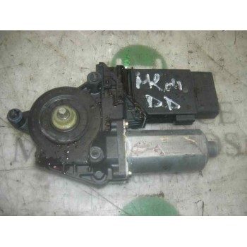 MOTOR ELEVALUNAS DELANTERO DERECHO 