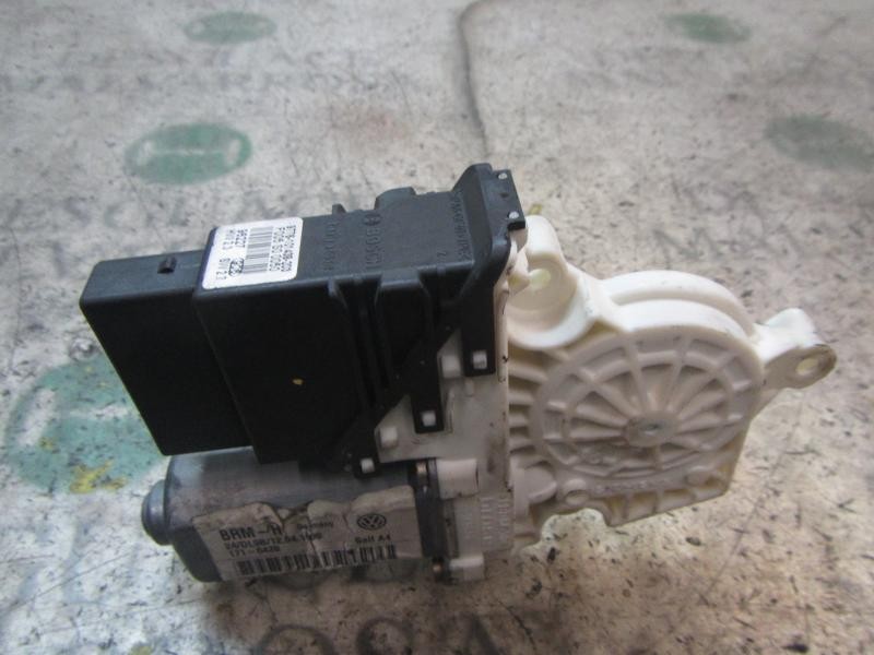 Recambio de motor elevalunas trasero derecho para volkswagen golf iv berlina (1j1) conceptline referencia OEM IAM   