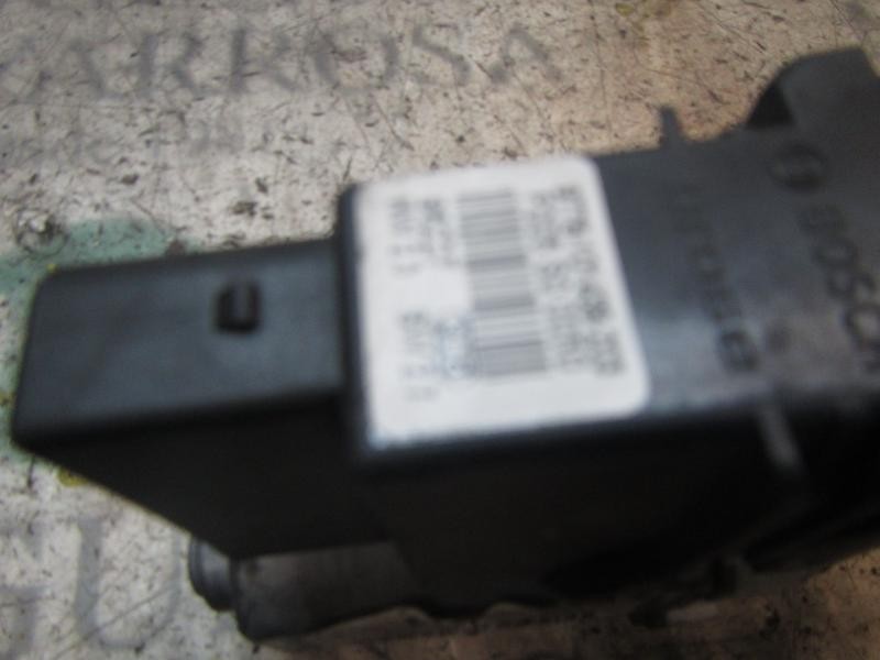 Recambio de motor elevalunas trasero derecho para volkswagen golf iv berlina (1j1) conceptline referencia OEM IAM   