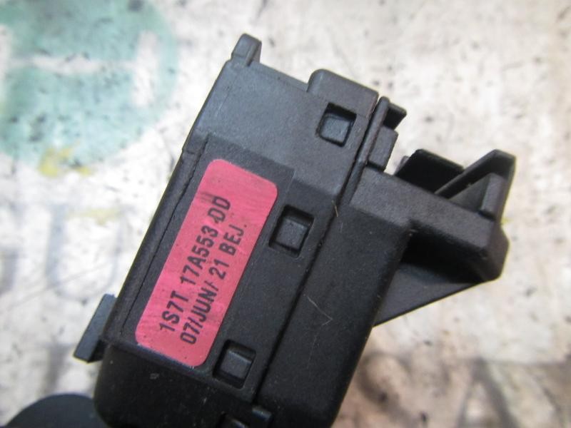 Recambio de mando limpia para ford fiesta (cbk) 1.3 cat referencia OEM IAM   