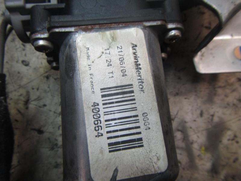 Recambio de elevalunas delantero derecho para nissan kubistar (x76) 1.5 dci turbodiesel cat referencia OEM IAM   