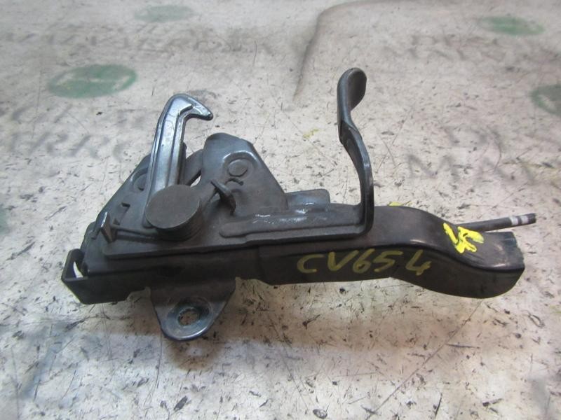 Recambio de cerradura capot para ssangyong rodius 2.7 turbodiesel cat referencia OEM IAM 7111021000  