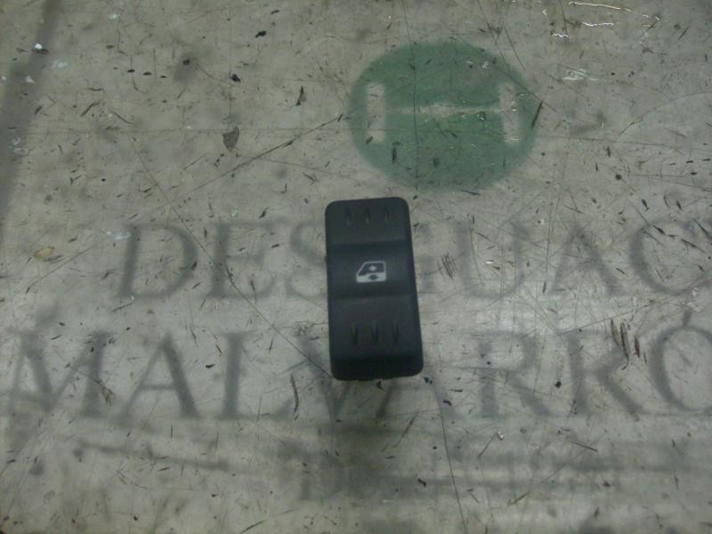 Recambio de mando elevalunas delantero derecho para dacia logan ambiance referencia OEM IAM 6001546816  