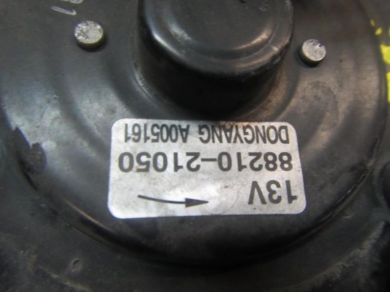 Recambio de electroventilador para ssangyong rodius 2.7 turbodiesel cat referencia OEM IAM 8821021050 8821021050 