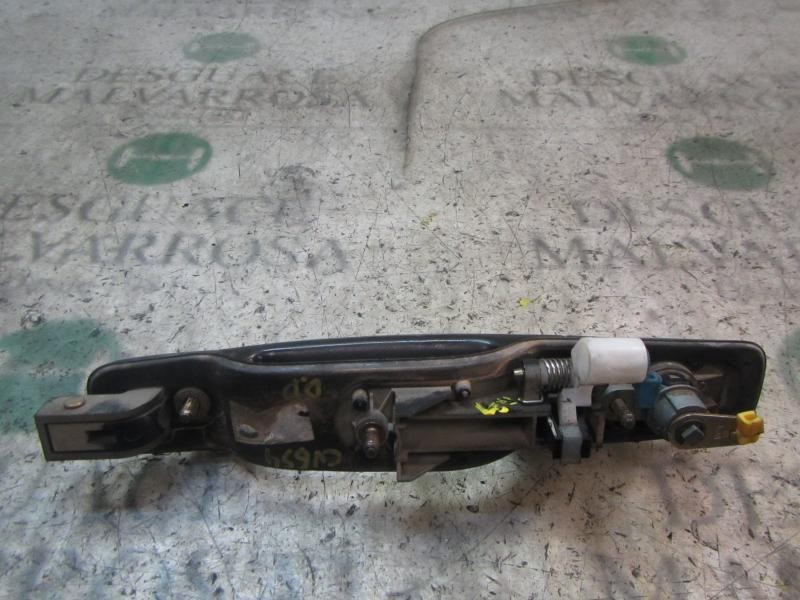 Recambio de maneta exterior delantera derecha para ssangyong rodius 2.7 turbodiesel cat referencia OEM IAM 7245021001LAK  