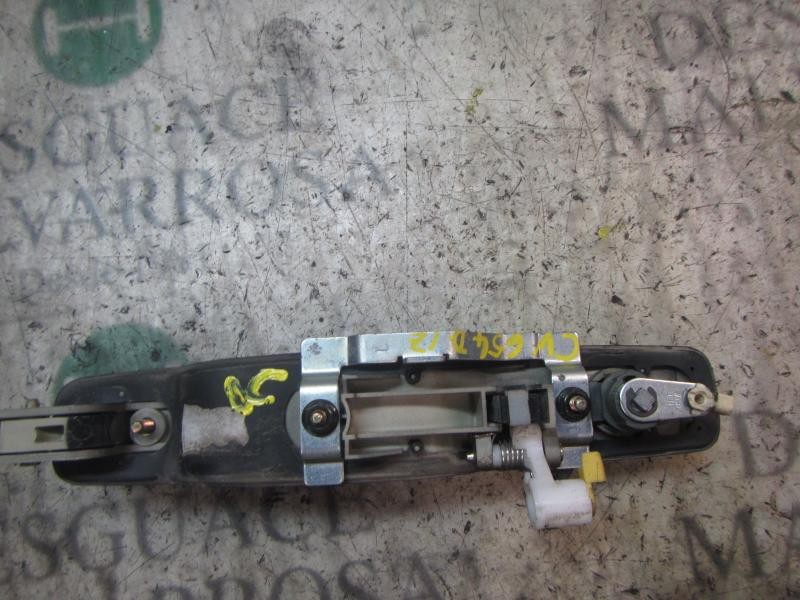 Recambio de maneta exterior delantera izquierda para ssangyong rodius 2.7 turbodiesel cat referencia OEM IAM 7246021001LAK  