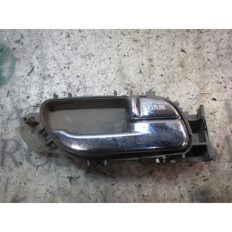 Recambio de maneta interior trasera derecha para ssangyong rodius 2.7 turbodiesel cat referencia OEM IAM 7241021001OAF  