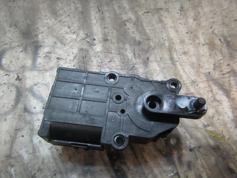 Recambio de motor electrico para ssangyong rodius 2.7 turbodiesel cat referencia OEM IAM 6912021040 45260870 5H050355